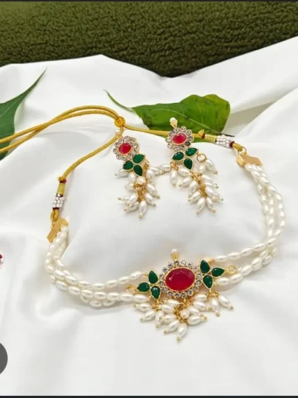 Pearl Choker Set in Pink-Green Diamond
