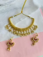 Rajputi Kundan Look Pink Hasli Set with Earrings - Image 2