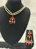 Elegant Double Layer Pearl Necklace with Kundan Chand Pendant - Image 3