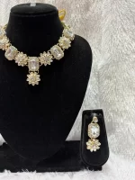 Classic Floral White Stone Necklace Set - Image 2