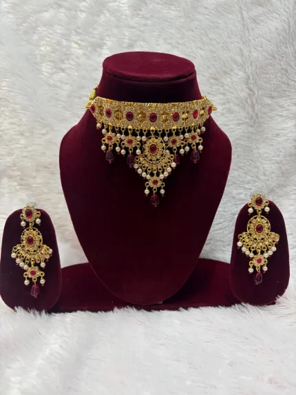 Royal Lightweight Aad Neckset with Earrings