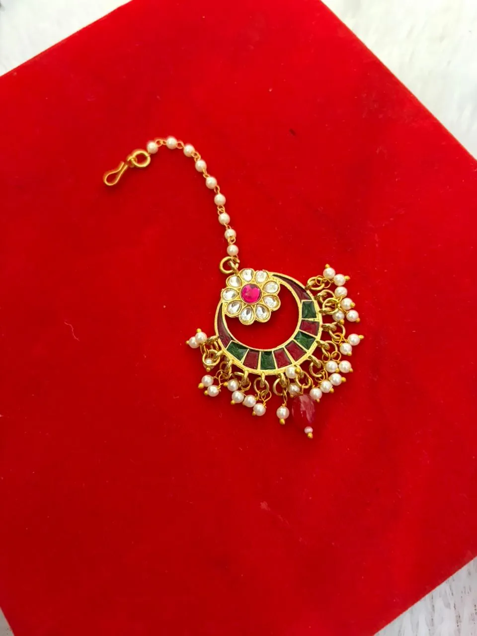 JB92.1 Elegant Multi Kundan Tikka - Image 1