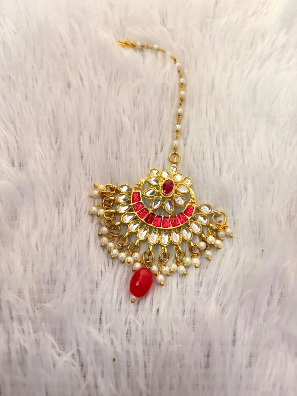 JB93.1 Elegant White Red Kundan Tikka - Image 1